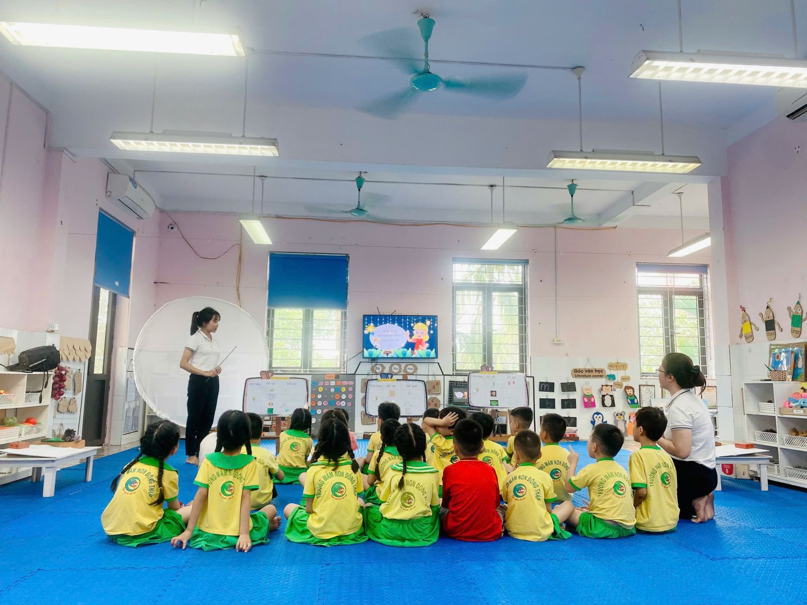 TIẾT HỌC KHÁM PHÁ: ÁNH SÁNG NHÂN TẠO